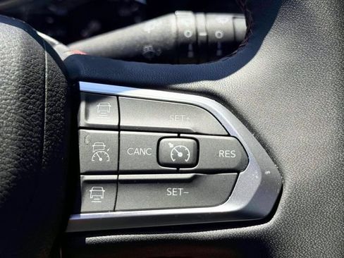 Certified 2025 Jeep Compass Trailhawk AWD/4WD image 24