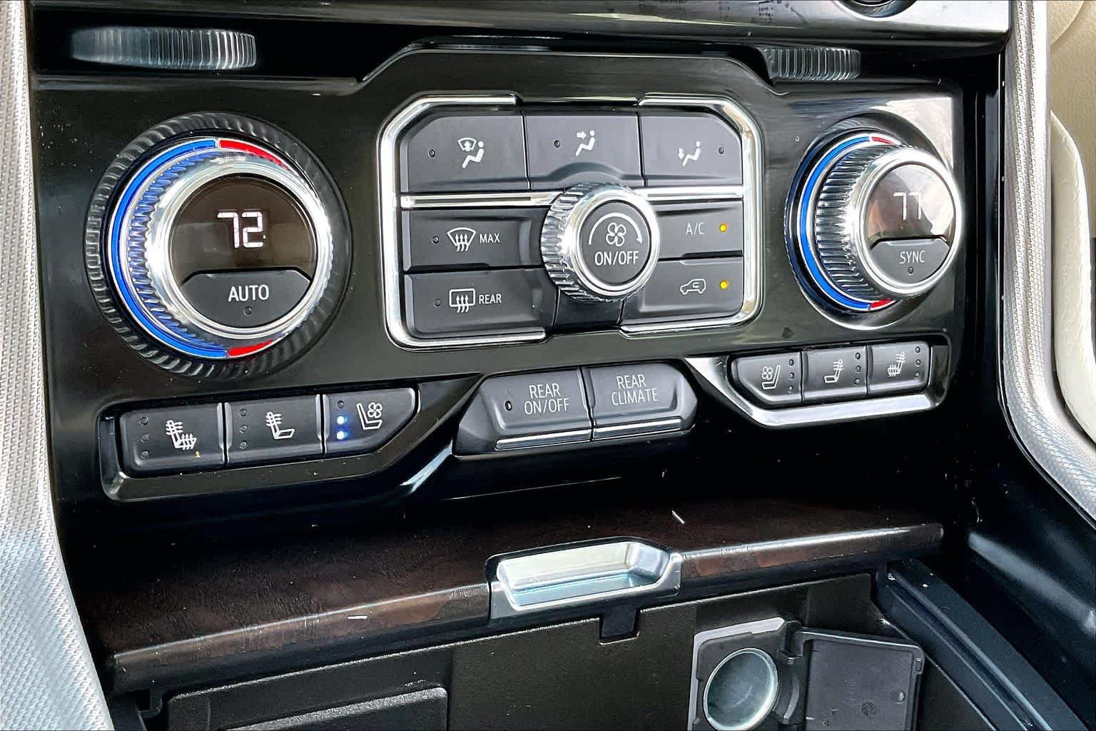 Used 2022 GMC Yukon XL Denali RWD image 34
