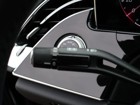 New 2026 Mercedes-Benz E 53 AMG e 4MATIC Sedan image 41
