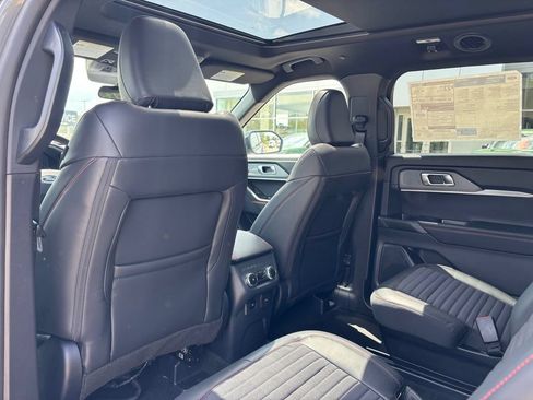 New 2026 Ford Explorer ST-Line AWD/4WD image 16