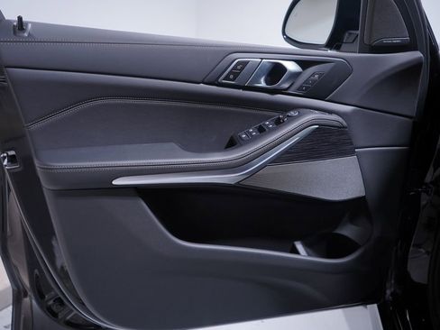 New 2026 BMW X5 sDrive40i w/ M Sport Package image 10