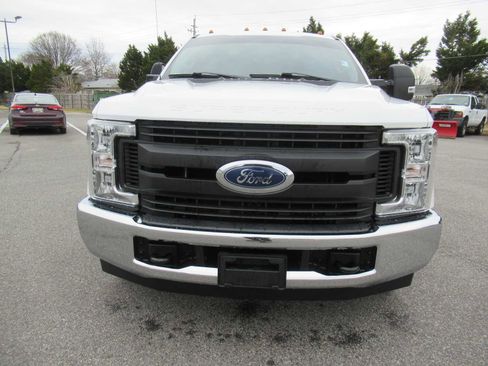 Used 2019 Ford F250 XL w/ XL Value Package image 2