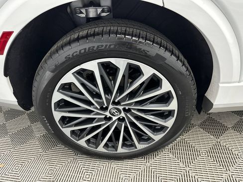 Used 2026 Hyundai Palisade Calligraphy FWD image 19