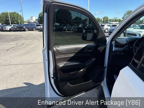 Used 2018 Chevrolet Tahoe LT AWD/4WD image 32