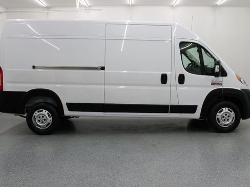 Used 2019 RAM ProMaster 2500 FWD image 2