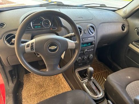 Used 2010 Chevrolet HHR LT FWD image 10