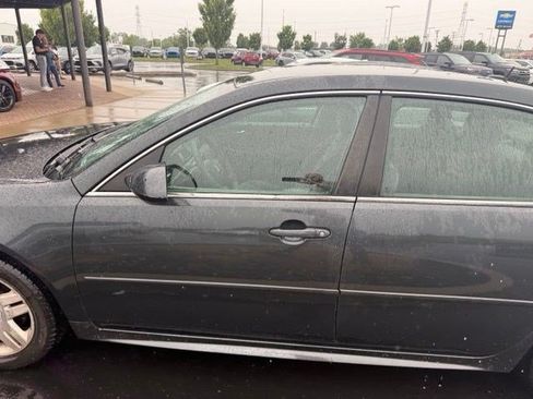 Used 2016 Chevrolet Impala LT FWD image 5