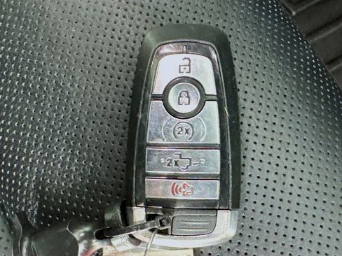 Used 2018 Ford F150 Lariat image 42