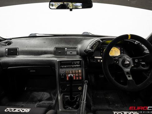 Used 1991 Nissan Other Nissan Models image 36