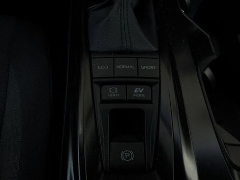 Used 2026 Toyota Camry LE FWD image 25