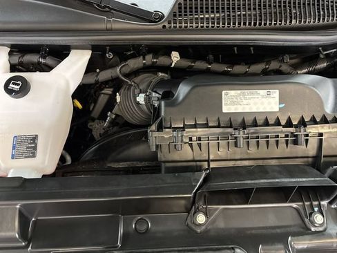 Used 2025 Chevrolet Express 3500 LT w/ LT Preferred Equipment Group RWD image 13
