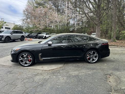 Certified 2020 Kia Stinger GT1 AWD/4WD image 9