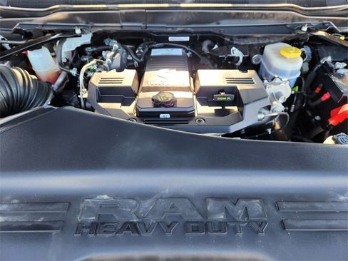 Used 2024 RAM 2500 Limited image 21