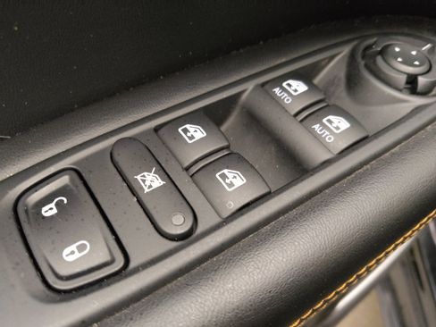 Used 2019 Jeep Compass Limited AWD/4WD image 27
