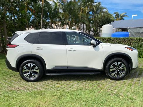 Used 2021 Nissan Rogue SV FWD image 8