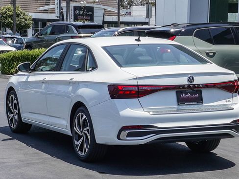 New 2026 Volkswagen Jetta SEL FWD image 8