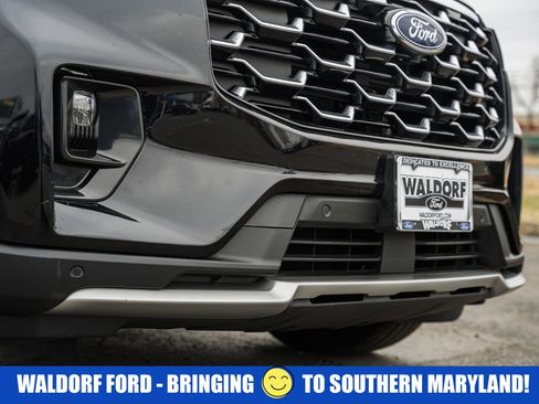 Certified 2025 Ford Explorer Platinum w/ Ultimate Package image 17