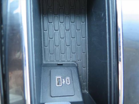 Used 2023 Lincoln Aviator Reserve w/ Equipment Group 201A image 16