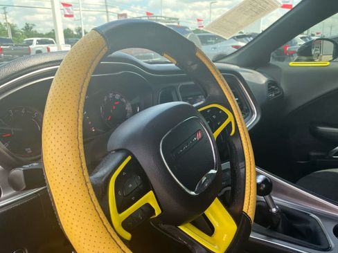 Used 2019 Dodge Challenger R/T w/ Blacktop Package RWD image 9