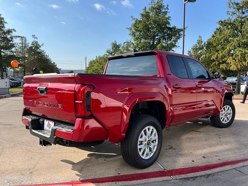 New 2025 Toyota Tacoma SR5 image 5