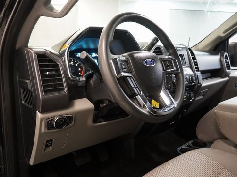 Used 2018 Ford F150 XLT image 6