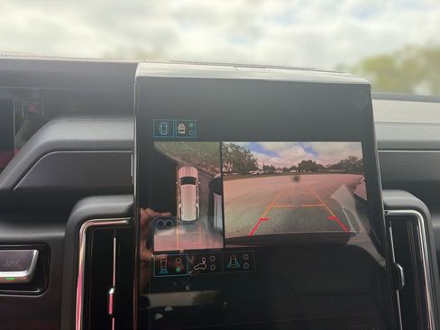 New 2026 GMC Yukon XL Denali AWD/4WD image 21