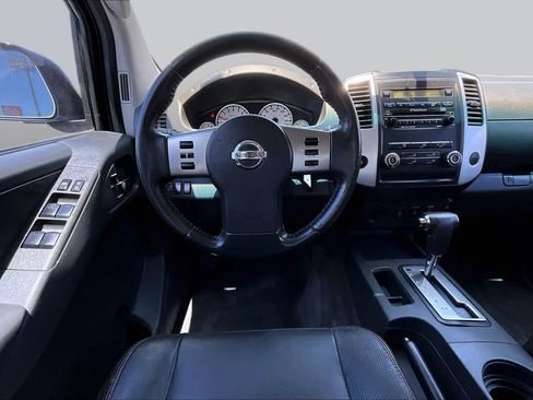 Used 2011 Nissan Frontier PRO-4X w/ Pro-4x Luxury Pkg RWD image 5