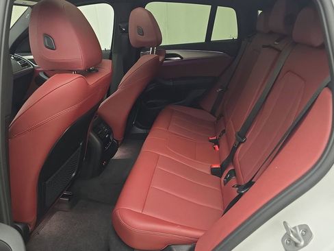 Certified 2025 BMW X4 xDrive30i w/ Premium Package image 24