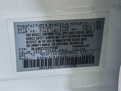 Used 2025 Nissan Sentra SV FWD image 12