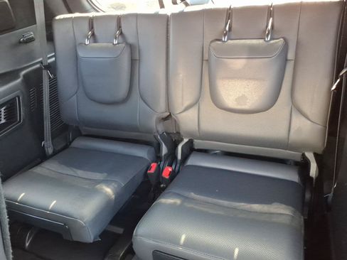 Used 2023 Lexus GX 460 Premium w/ Accessory Package AWD/4WD image 17