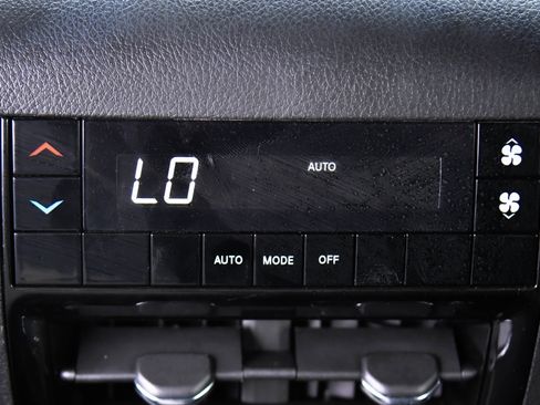 Used 2024 Jeep Grand Cherokee L Laredo AWD/4WD image 42