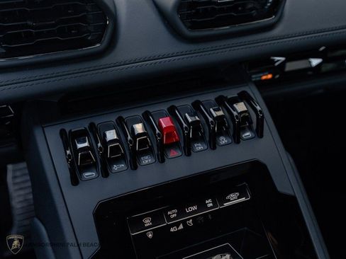 Used 2023 Lamborghini Huracan Tecnica image 12
