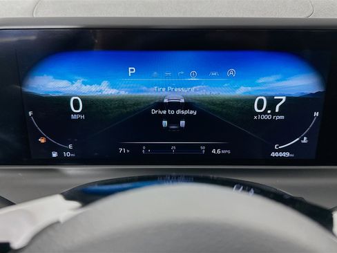 Used 2024 Kia Seltos EX image 19