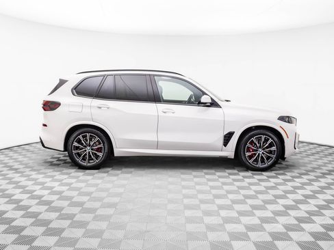 Used 2026 BMW X5 xDrive50e w/ M Sport Package AWD/4WD image 7