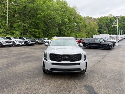 Used 2021 Kia Telluride EX w/ EX Premium Package AWD/4WD image 7