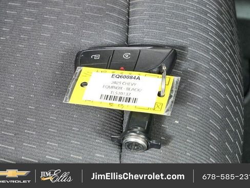 Certified 2025 Chevrolet Equinox LT FWD image 37