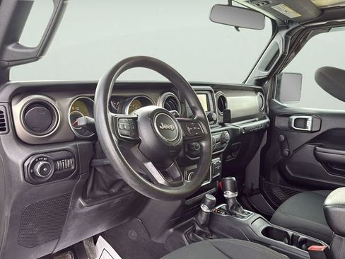 Used 2021 Jeep Wrangler Sport AWD/4WD image 14