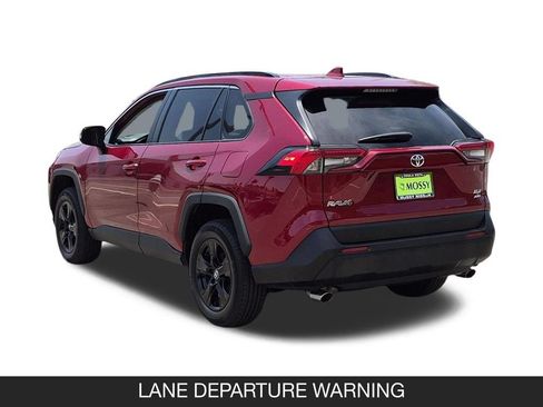 Used 2025 Toyota RAV4 XLE AWD/4WD image 7
