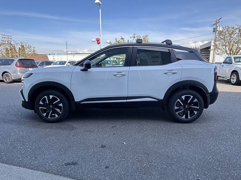 New 2026 Nissan Kicks SV w/ Cold Weather Package AWD/4WD image 4