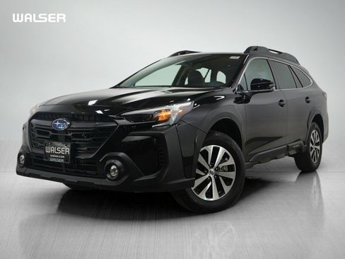 Used 2024 Subaru Outback Premium image 1