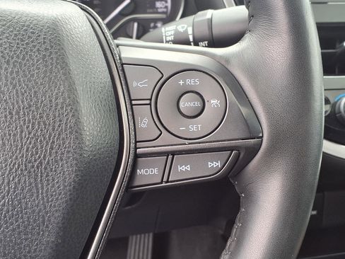 Used 2023 Toyota Camry SE w/ Cold Weather Package image 6