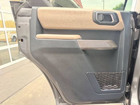 Used 2023 Ford Bronco Wildtrak AWD/4WD image 32