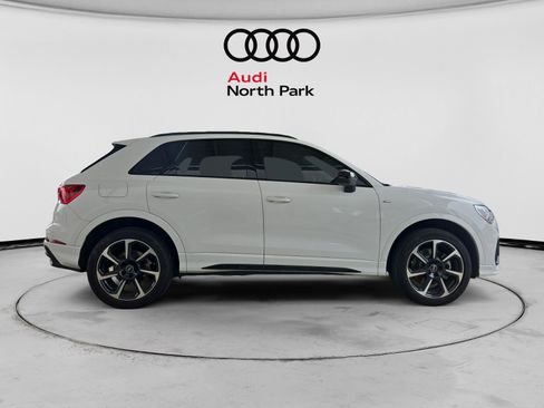 Used 2025 Audi Q3 2.0T Premium Plus AWD/4WD image 6