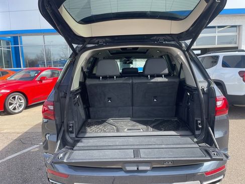 Used 2020 BMW X7 xDrive40i w/ Premium Package image 9