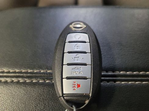 Used 2025 Nissan Altima 2.5 SV FWD image 32