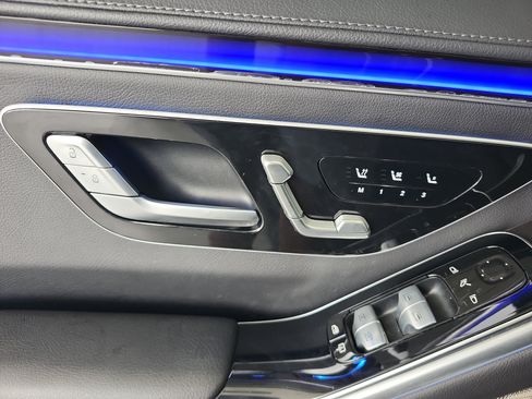 Used 2022 Mercedes-Benz S 500 4MATIC image 16