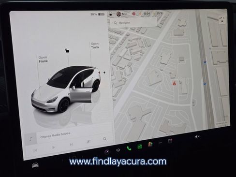 Used 2022 Tesla Model Y Performance AWD/4WD image 22