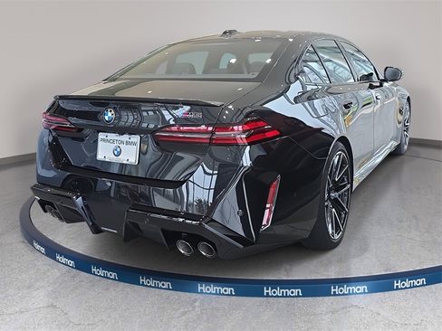 New 2026 BMW M5 Base w/ Carbon Package image 4