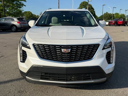 Used 2020 Cadillac XT4 Premium Luxury w/ Cold Weather Package AWD/4WD image 2