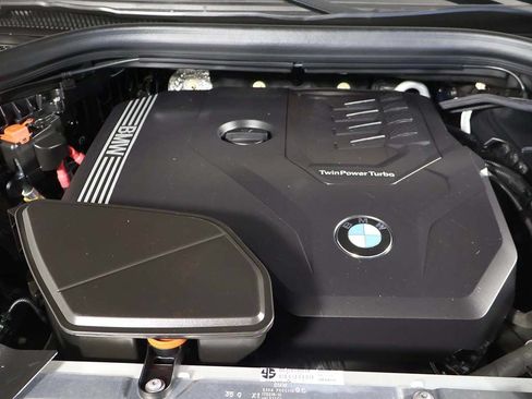 Used 2023 BMW X4 xDrive30i w/ M Sport Package AWD/4WD image 19